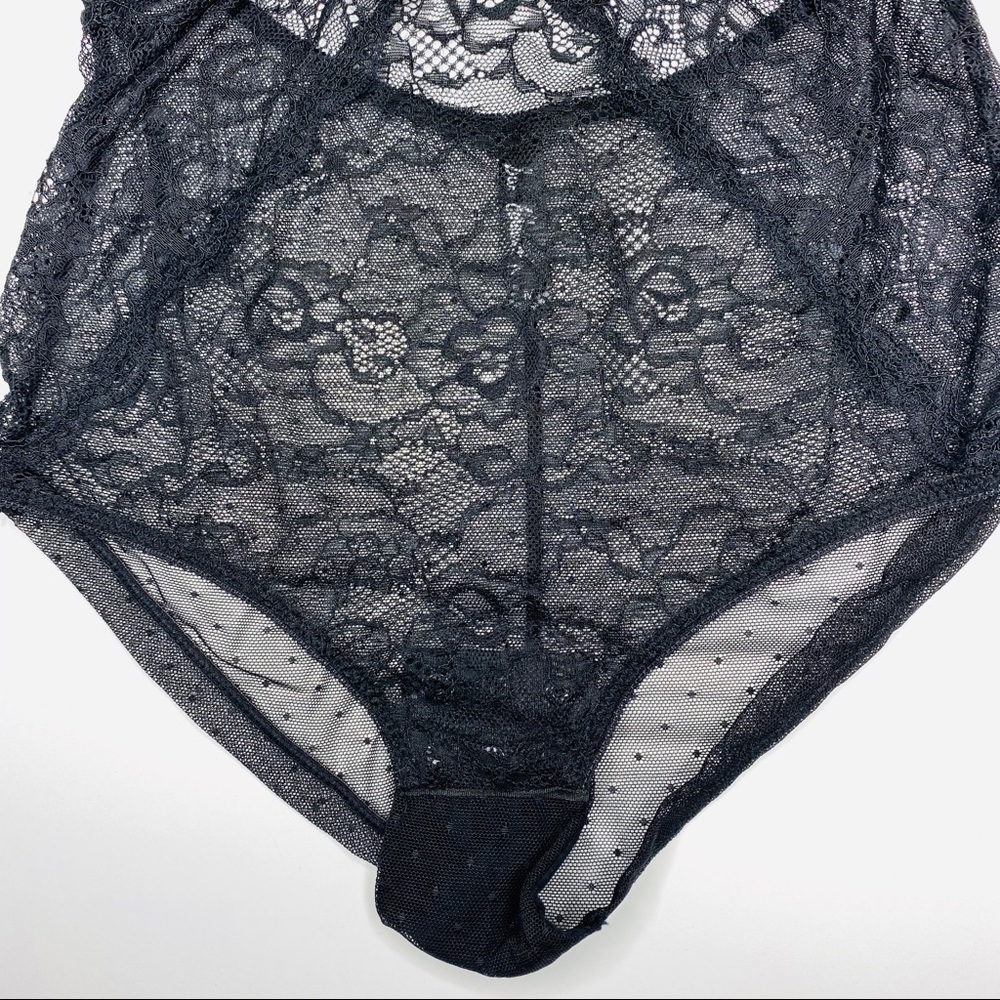 NWT! Sam Edelman Cap Sleeve Lace Bodysuit! - Picture 4 of 10